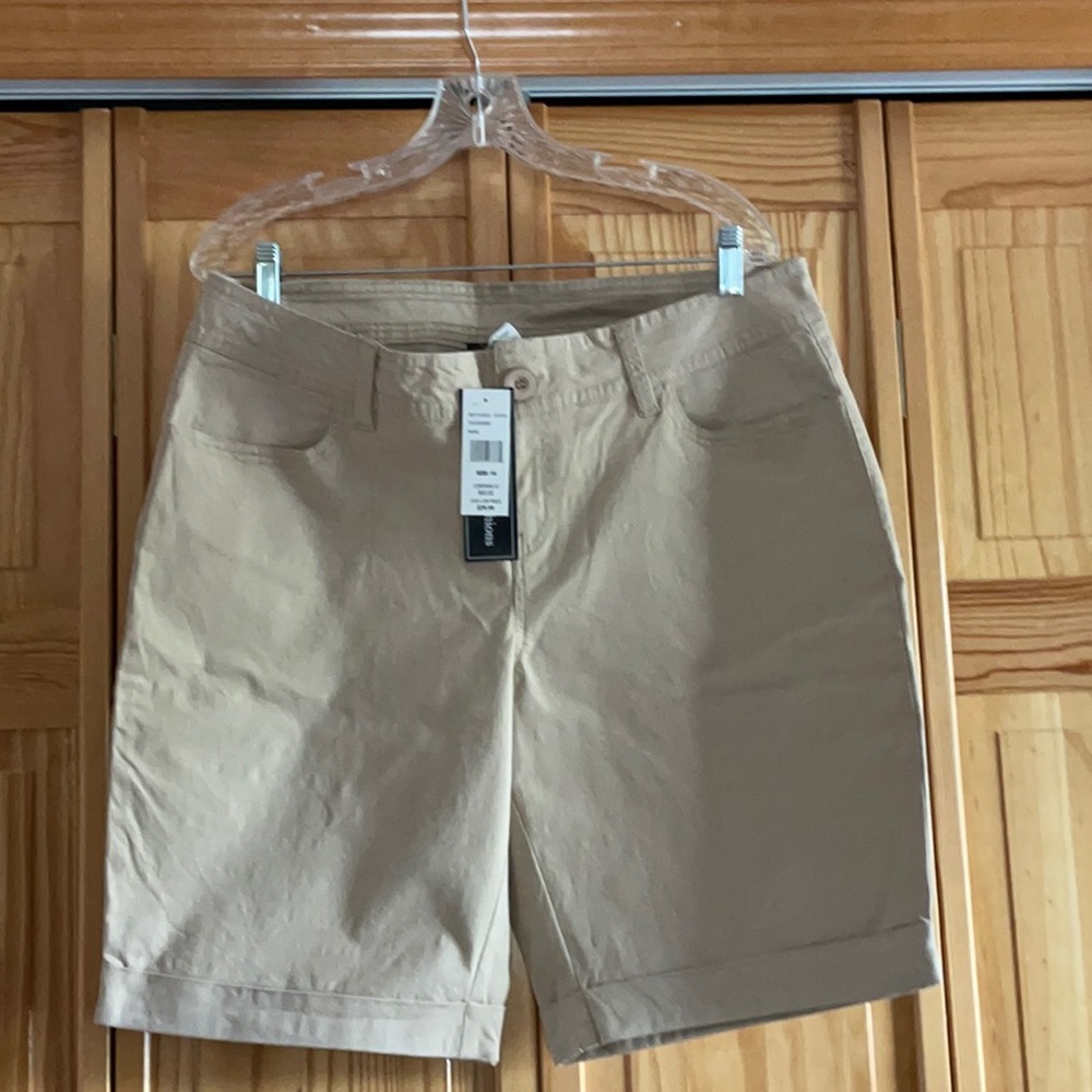 Timeless Fashion shorts